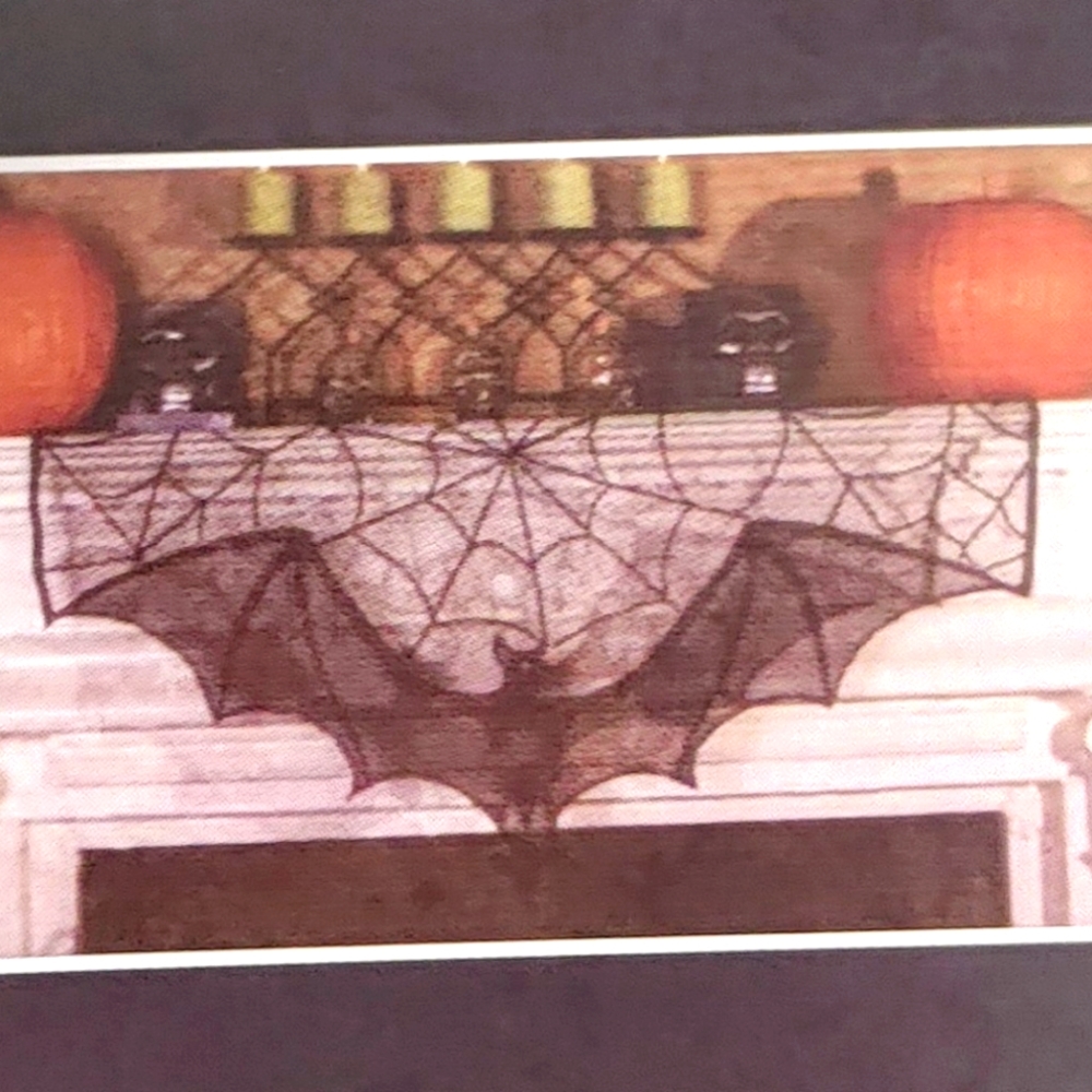Lace Bat Decor